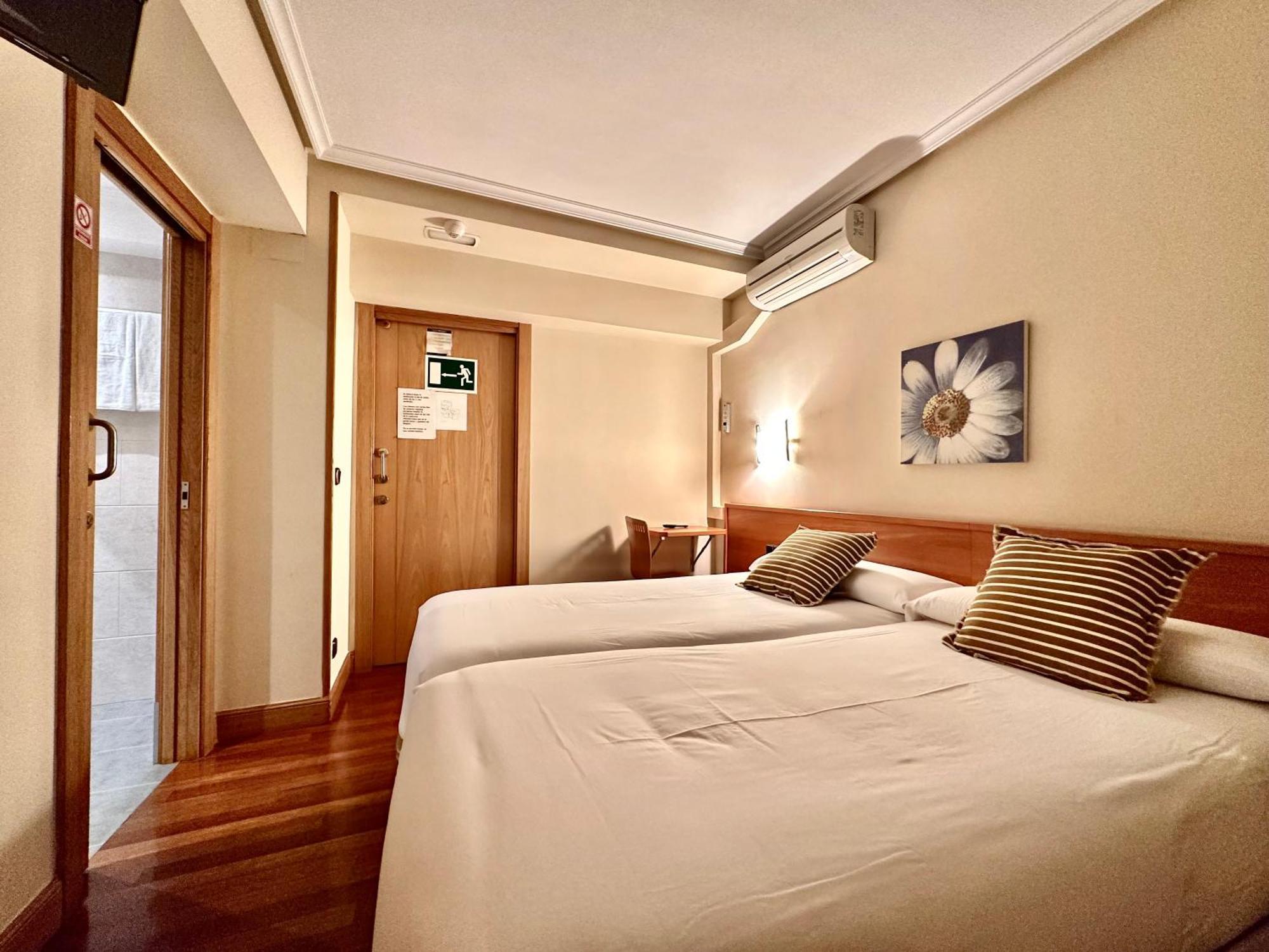Pension Anoeta San Sebastián Exterior foto